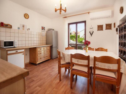 Apartmani Maribela Arbanija (Otok Čiovo)