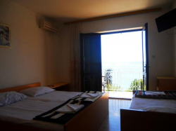 Apartmani DADO Starigrad (Paklenica)