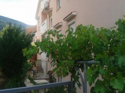 Apartments Derencinovic Baska (Island Krk)