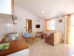 Apartments Derencinovic Baska (Island Krk)