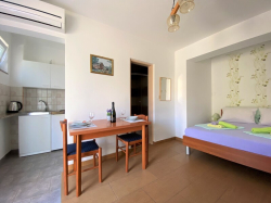 Apartments Dijana Krk (Island Krk)