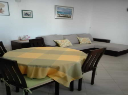 Apartments Stanko Kustici (Island Pag)