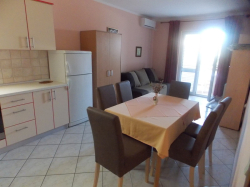 Apartments Vivien Kustici (Island Pag)