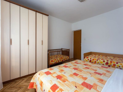 Apartments Klara Lopar (Island Rab)