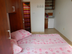 Apartments Arabela Lopar (Island Rab)