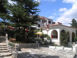 Apartments Villa Jadranka  Omisalj (Island Krk)